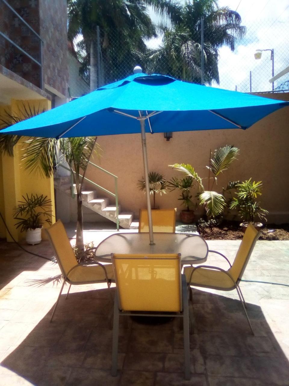 Airport Sleepy Inn Cancún Exteriör bild